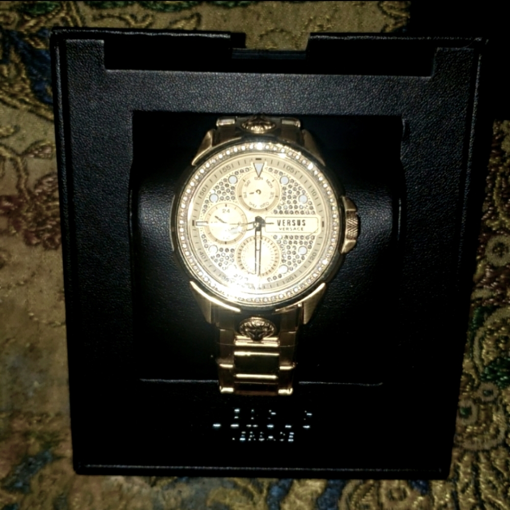 Versace Versus